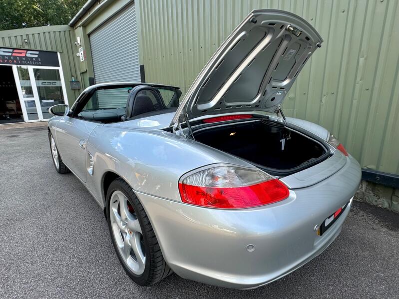 PORSCHE BOXSTER