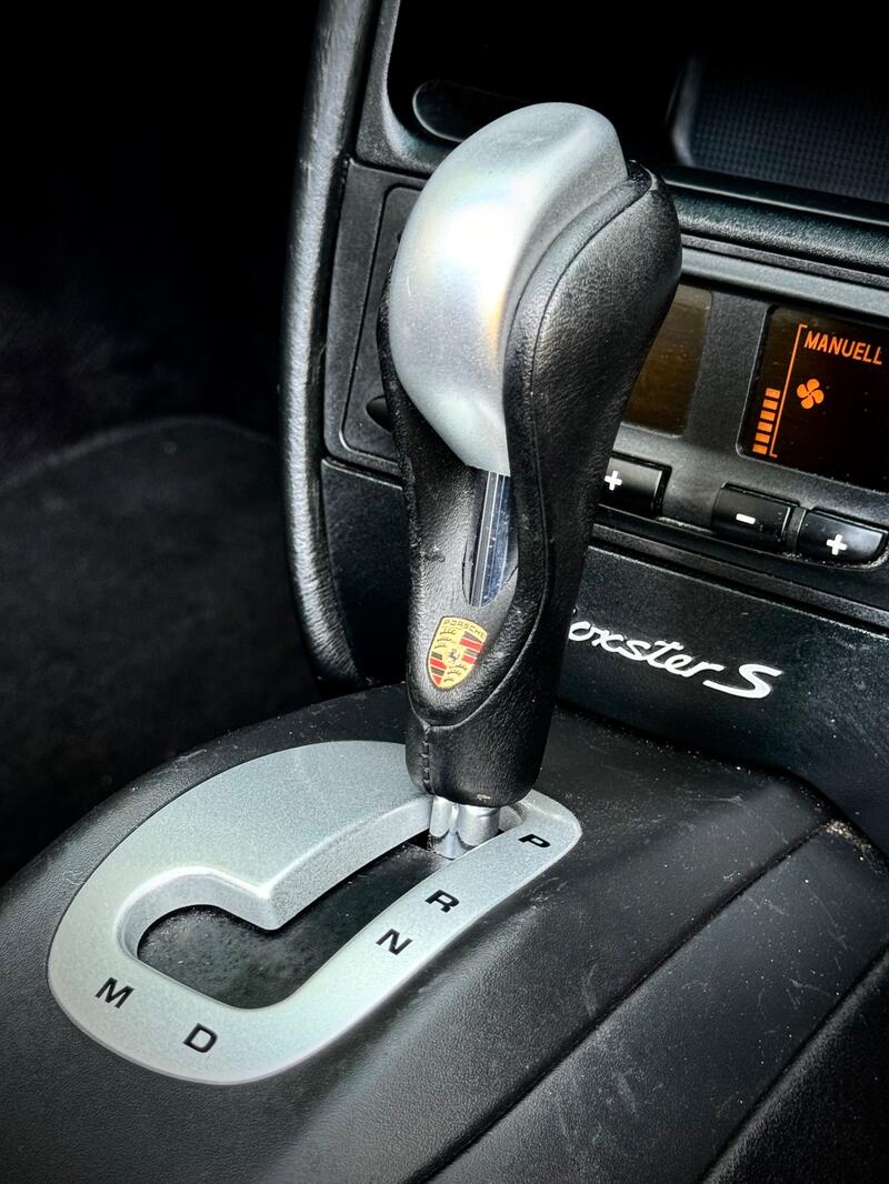 PORSCHE BOXSTER 986