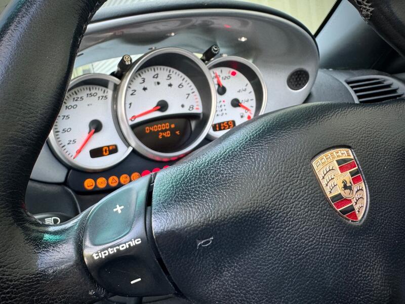 PORSCHE BOXSTER