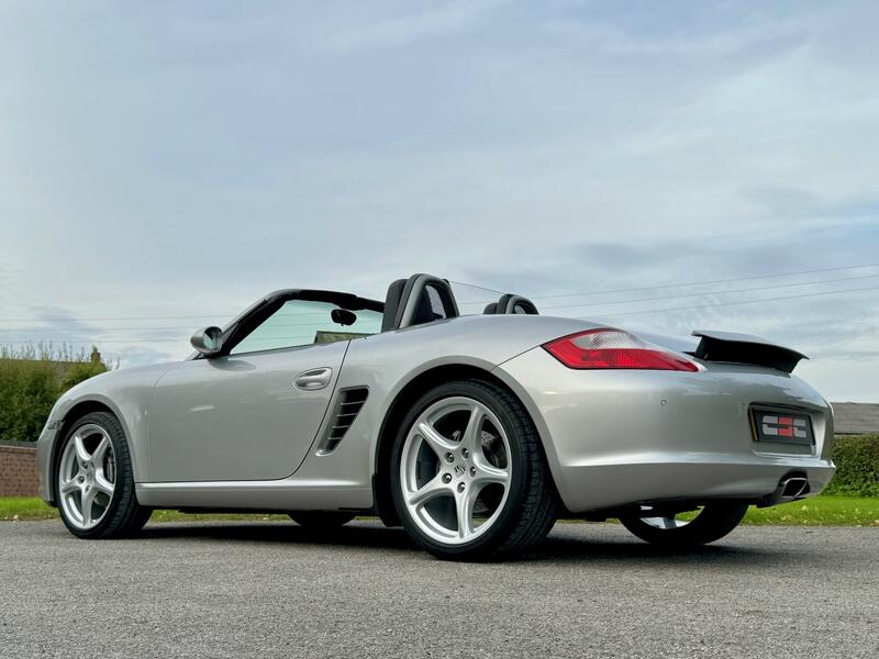 PORSCHE BOXSTER