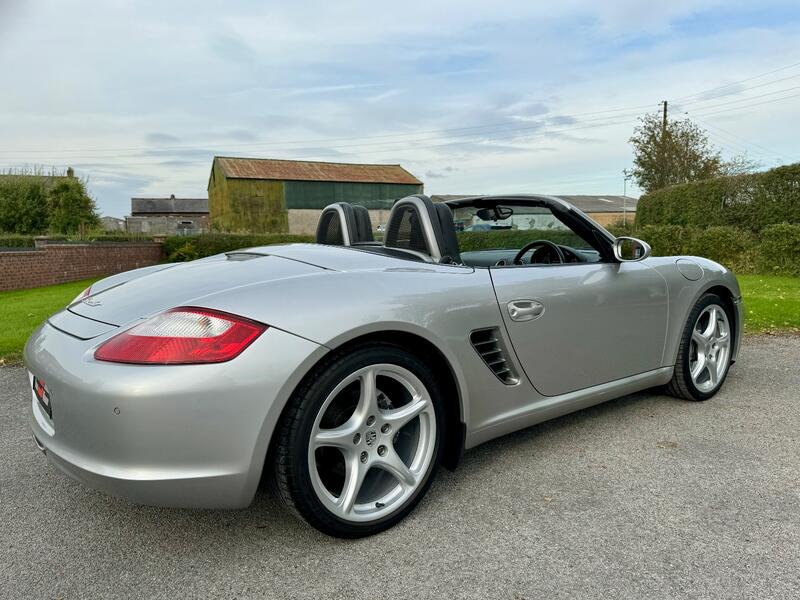 PORSCHE BOXSTER