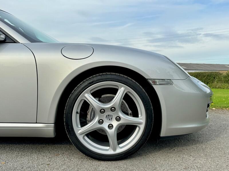 PORSCHE BOXSTER