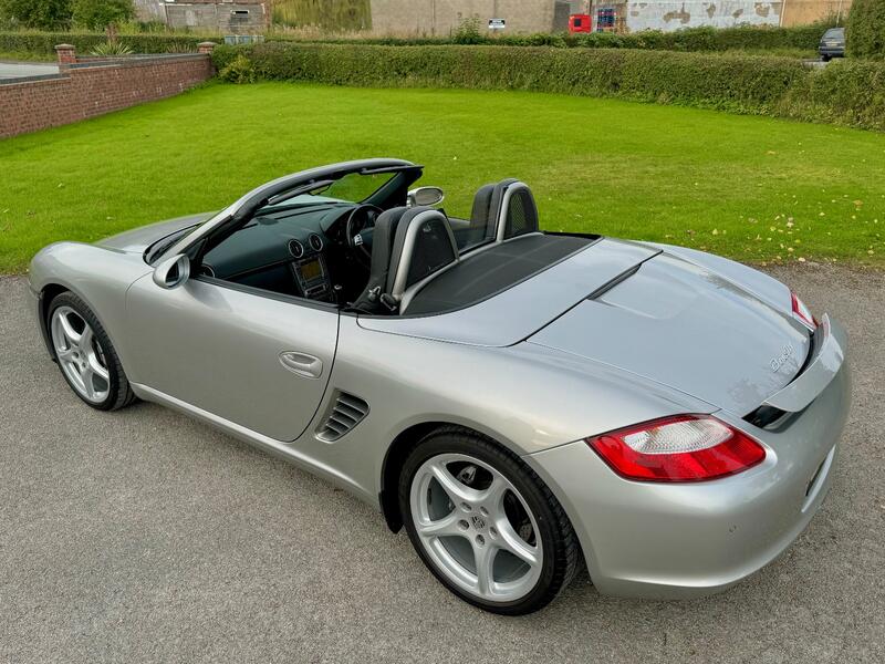 PORSCHE BOXSTER