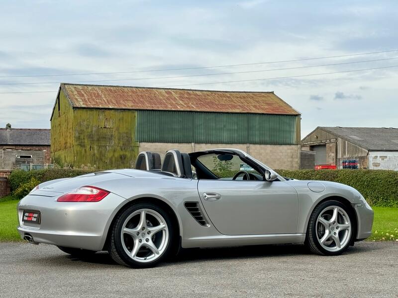 PORSCHE BOXSTER