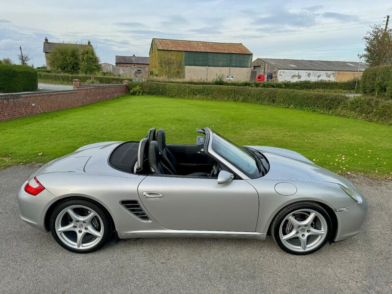 PORSCHE BOXSTER