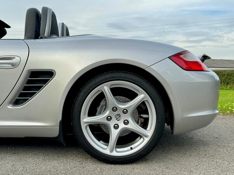 PORSCHE BOXSTER