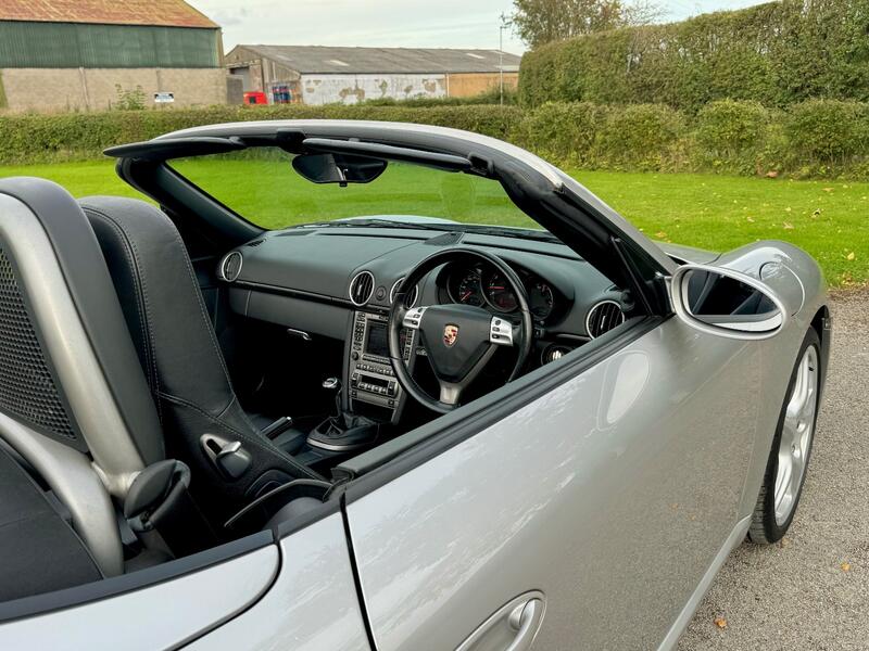 PORSCHE BOXSTER