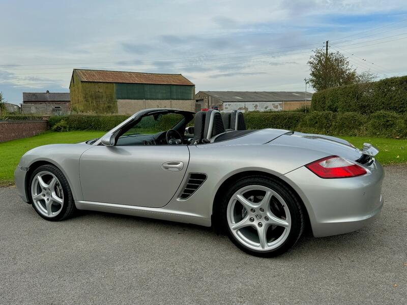 PORSCHE BOXSTER