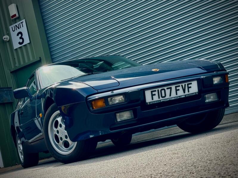 View PORSCHE 944 