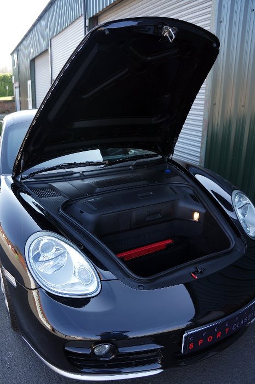 PORSCHE CAYMAN