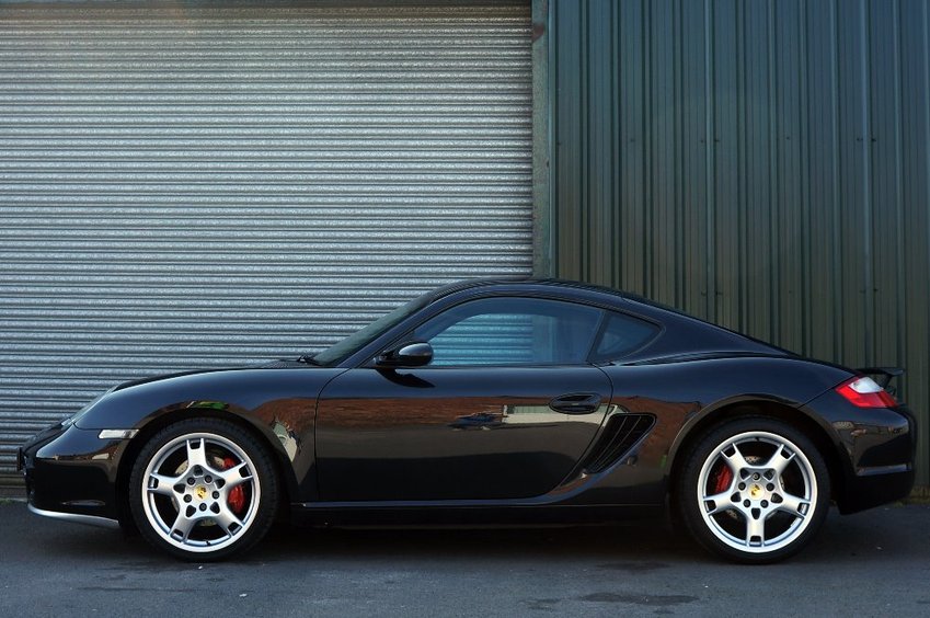 PORSCHE CAYMAN