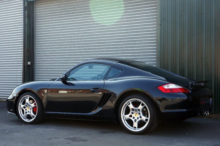 PORSCHE CAYMAN