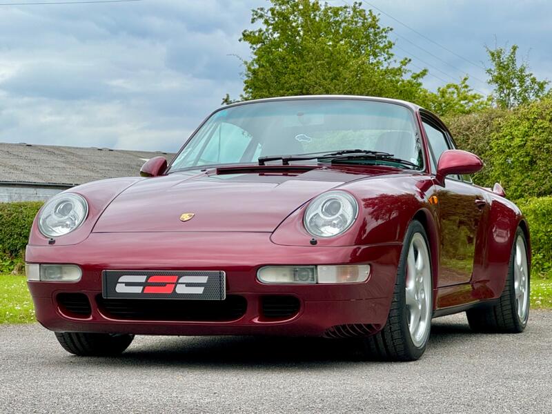 PORSCHE 911