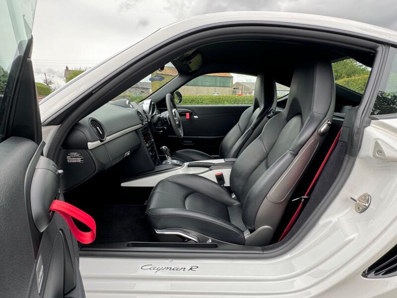 PORSCHE CAYMAN