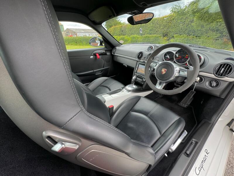 PORSCHE CAYMAN