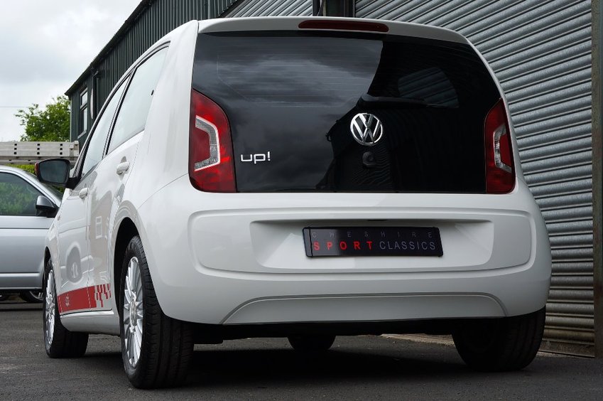 VOLKSWAGEN UP