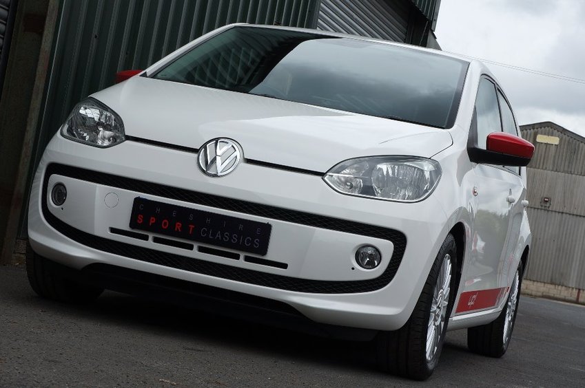 VOLKSWAGEN UP