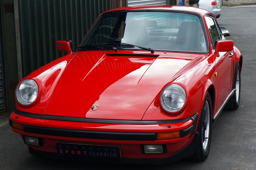 PORSCHE 911 CLASSIC