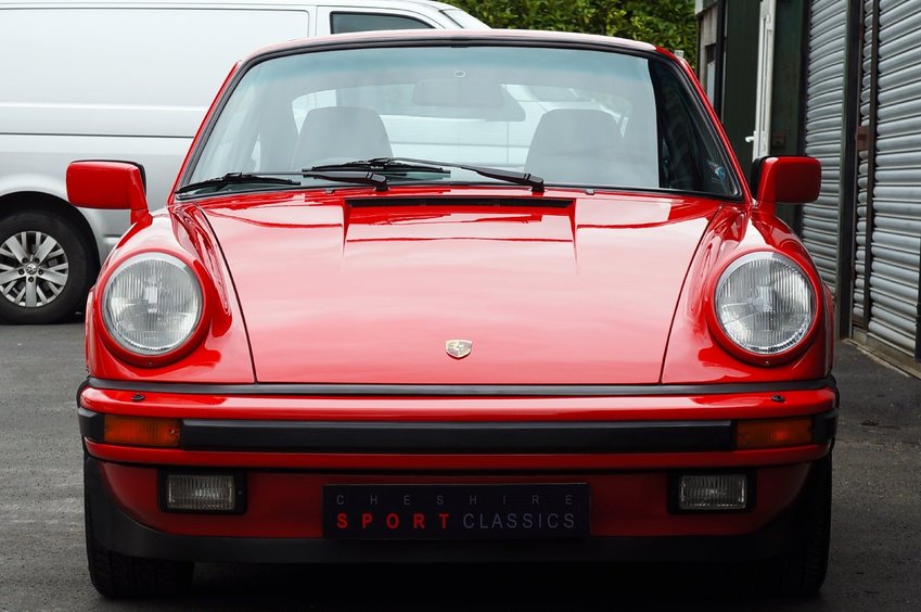 PORSCHE 911 CLASSIC