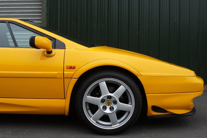 LOTUS ESPRIT