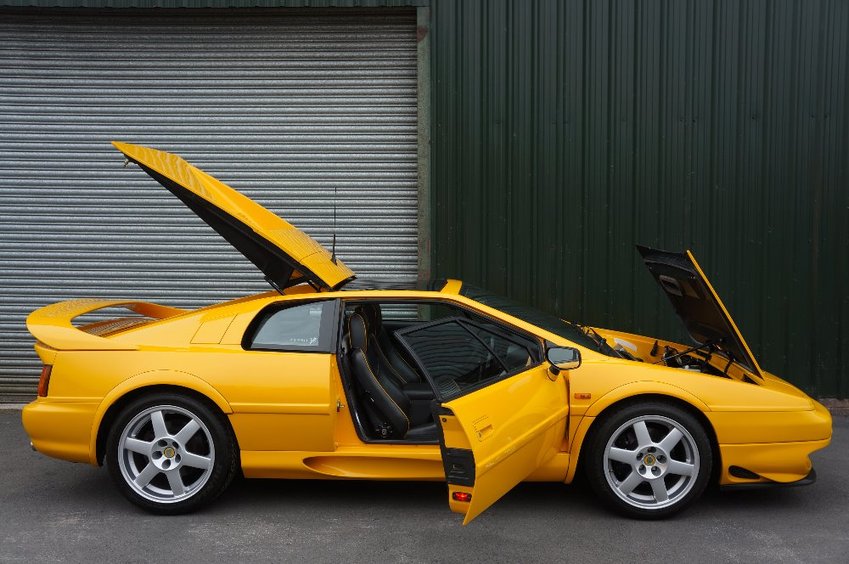 LOTUS ESPRIT