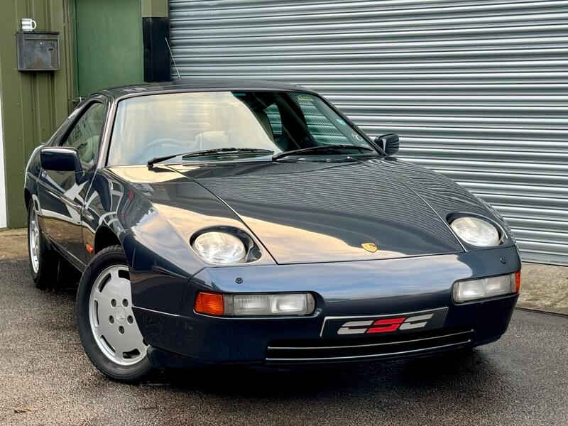 View PORSCHE 928 5.0 S Series 4
