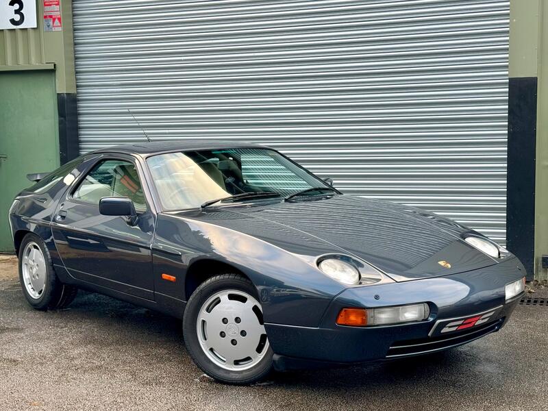 View PORSCHE 928 5.0 S Series 4