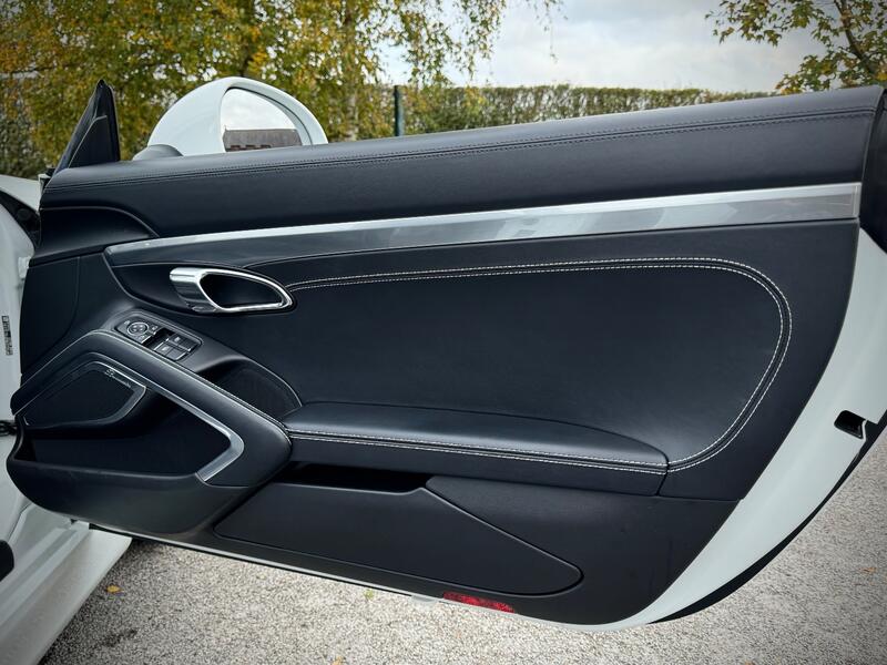 PORSCHE BOXSTER
