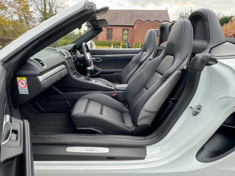 PORSCHE BOXSTER