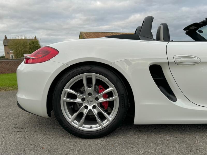 PORSCHE BOXSTER