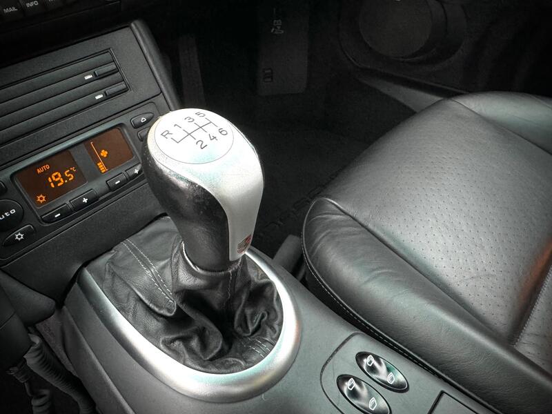 PORSCHE 911 MK 996