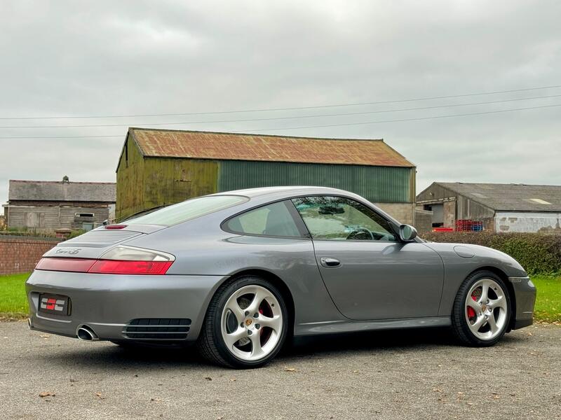 PORSCHE 911 MK 996