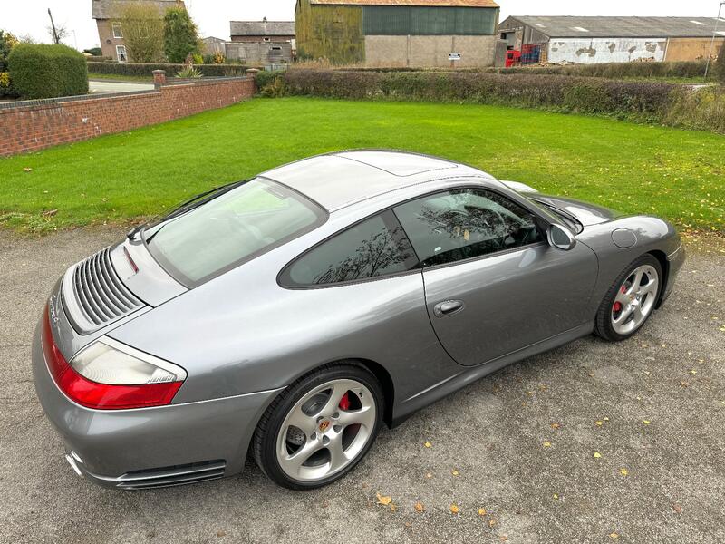 PORSCHE 911 MK 996