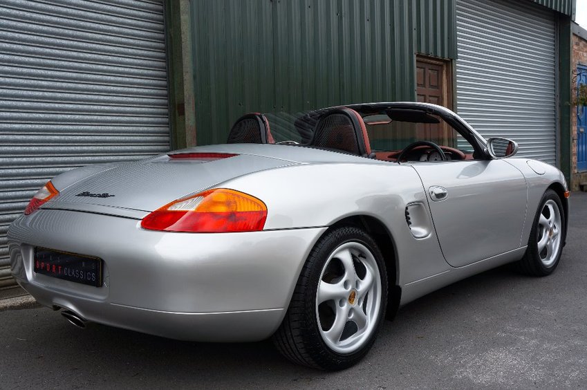 PORSCHE BOXSTER