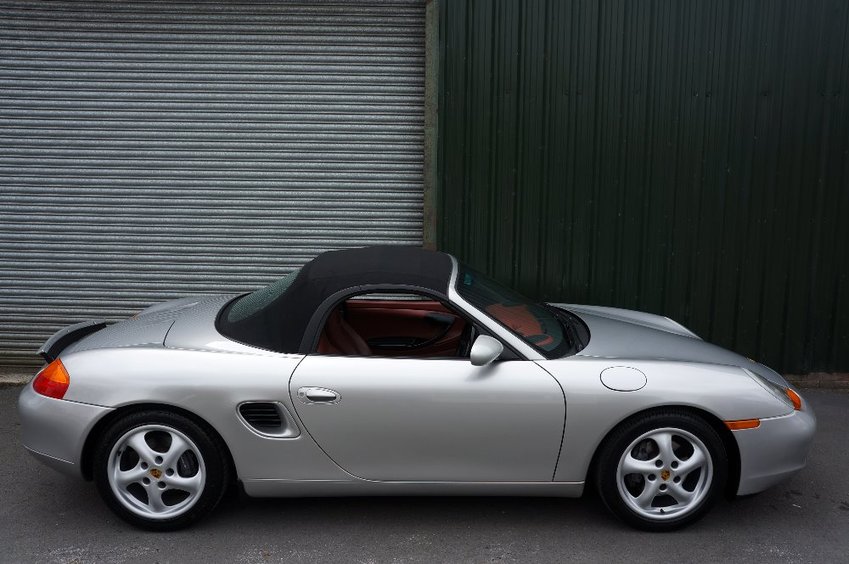 PORSCHE BOXSTER