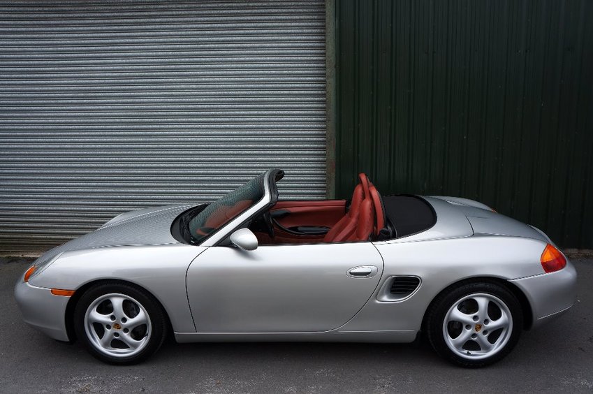 PORSCHE BOXSTER