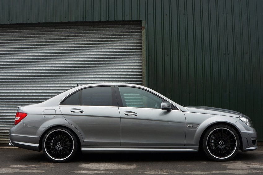 View MERCEDES-BENZ C CLASS C63 AMG