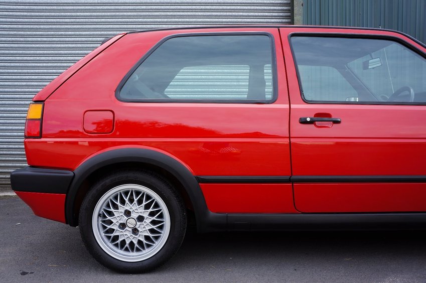 VOLKSWAGEN GOLF