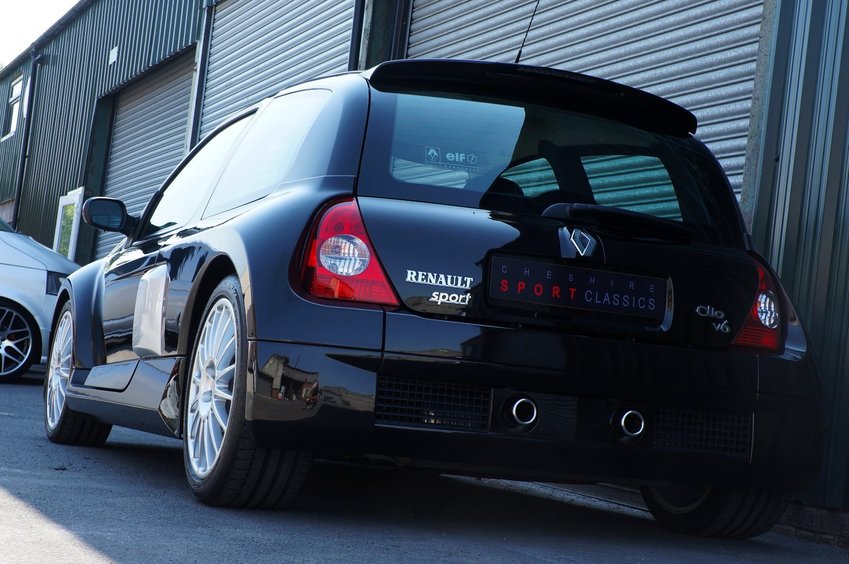 RENAULT CLIO