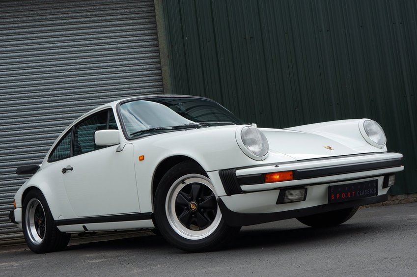 PORSCHE 911 CLASSIC