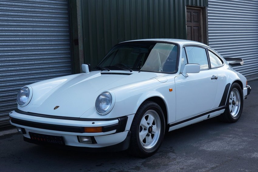 PORSCHE 911 CLASSIC