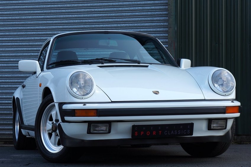 PORSCHE 911 CLASSIC