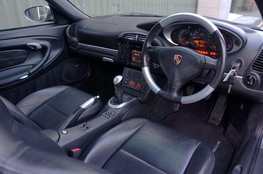 PORSCHE 911 MK 996