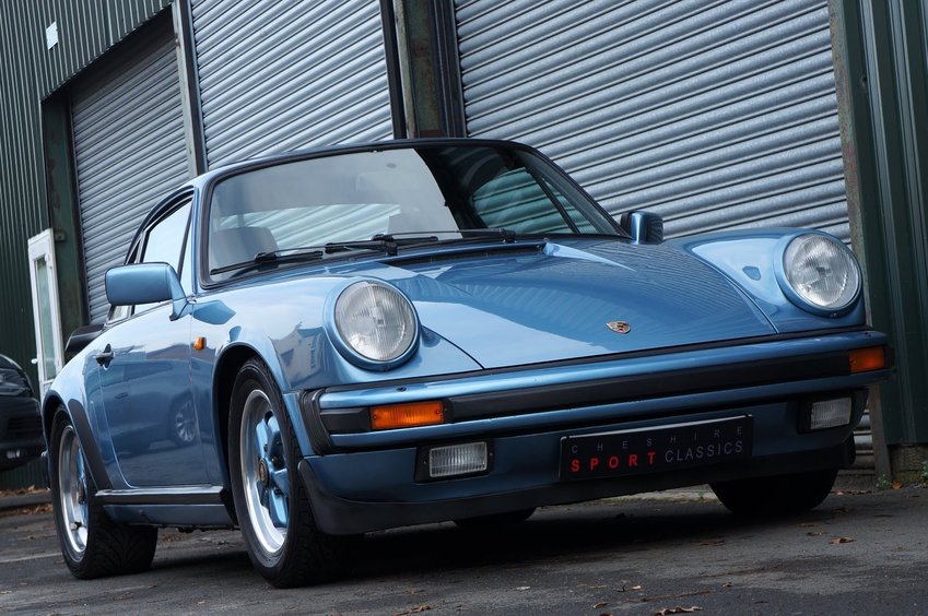 PORSCHE 911 CLASSIC