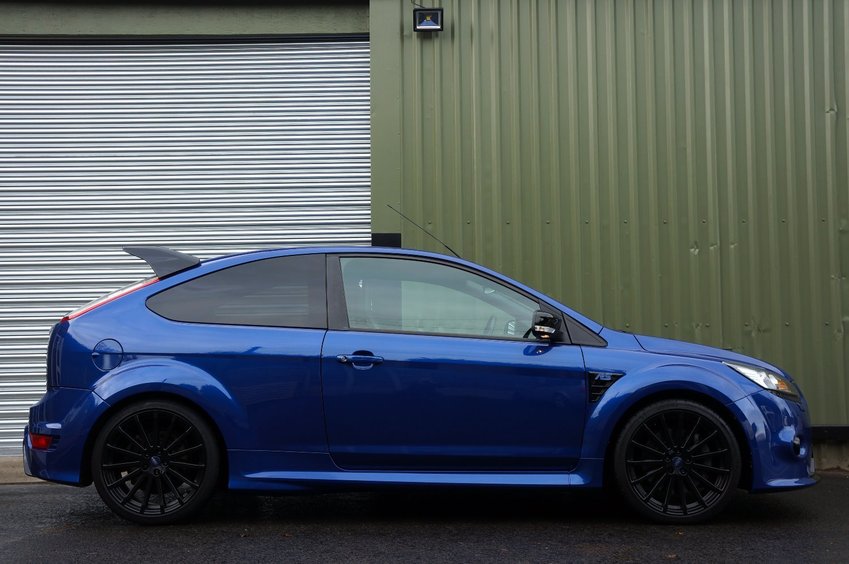 View FORD FOCUS RS