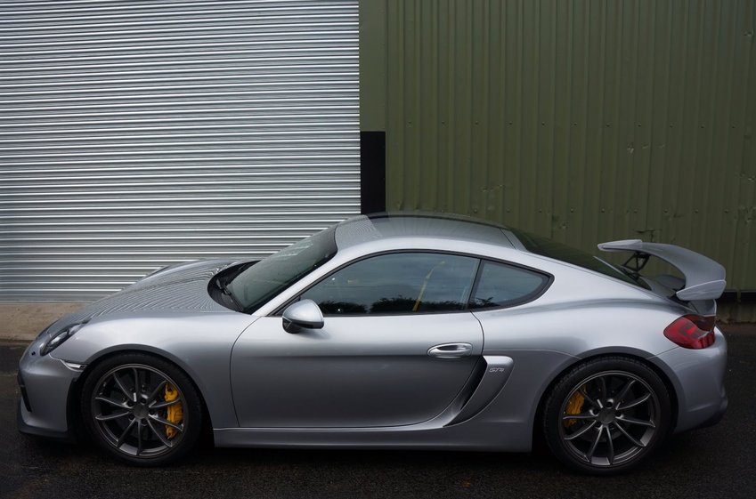 PORSCHE CAYMAN