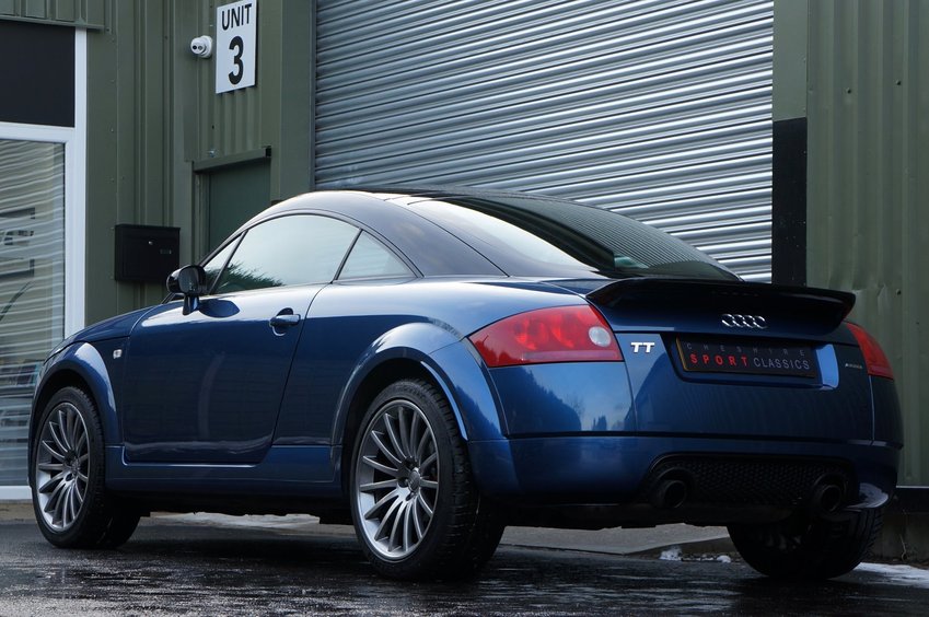 AUDI TT