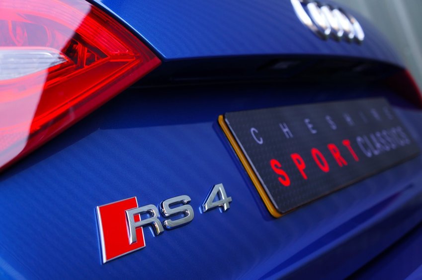 AUDI RS4