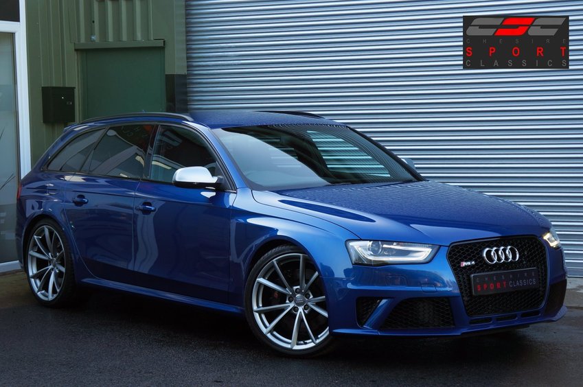 AUDI RS4