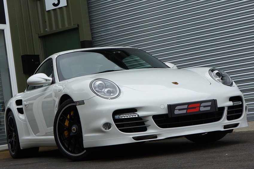 View PORSCHE 911 MK 997 turbo S Coupe - ES700